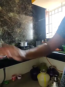 Tamil Shalini Lustyy online show from 18, 4, 2026