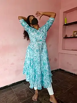 Tamil Shalini Lustyy online show from 20, 10, 2025