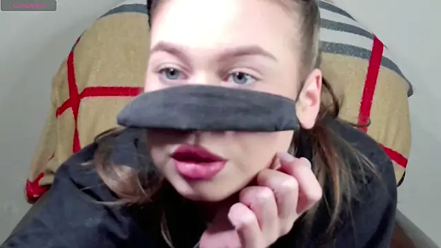 Snapshot of Mikki5P chatting on 18, 2, 2025 Mikki5P online show from 18, 2, 2025