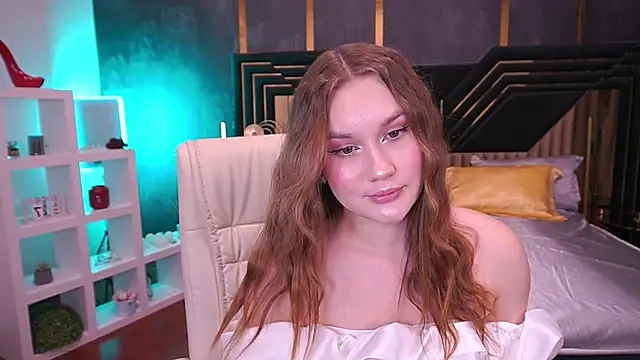 Snapshot of FoxyyKate chatting on 2, 10, 2025 FoxyyKate online show from 2, 10, 2025