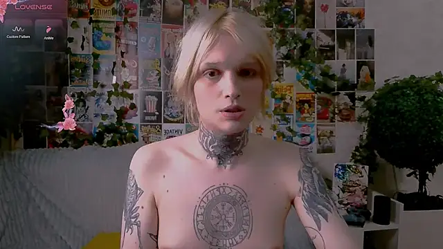 Snapshot of Simona_Rain chatting on 30, 9, 2025 Simona Rain online show from 30, 9, 2025