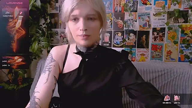 Snapshot of Simona_Rain chatting on 14, 10, 2025 Simona Rain online show from 14, 10, 2025