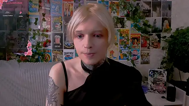 Snapshot of Simona_Rain chatting on 10, 10, 2025 Simona Rain online show from 10, 10, 2025