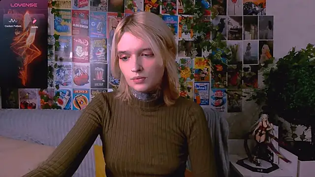 Snapshot of Simona_Rain chatting on 19, 11, 2025 Simona Rain online show from 19, 11, 2025