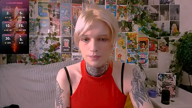 Snapshot of Simona_Rain chatting on 12, 10, 2025 Simona Rain online show from 12, 10, 2025