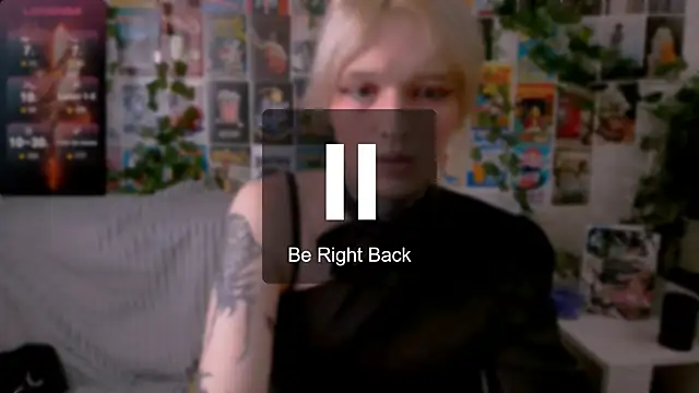 Snapshot of Simona_Rain chatting on 11, 10, 2025 Simona Rain online show from 11, 10, 2025