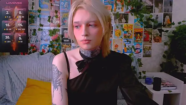 Snapshot of Simona_Rain chatting on 19, 10, 2025 Simona Rain online show from 19, 10, 2025