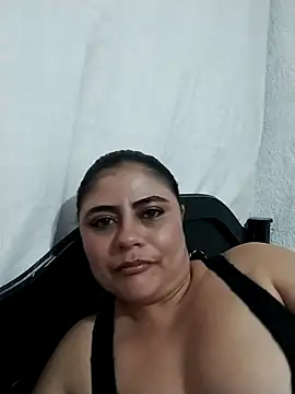 Snapshot of ElizabethWeil chatting on 4, 3, 2025 ElizabethWeil online show from 4, 3, 2025