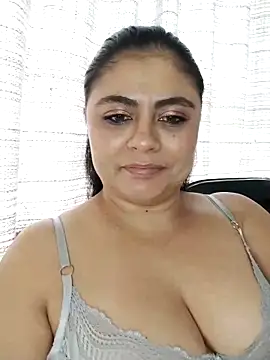 Snapshot of ElizabethWeil chatting on 27, 2, 2025 ElizabethWeil online show from 27, 2, 2025