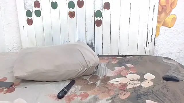 LolaTwerksXX online show from 28, 10, 2025