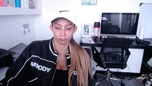 salome drasin online show from 3, 2, 2026