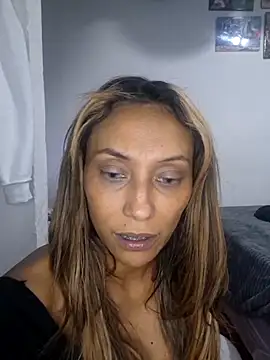 salome drasin online show from 15, 4, 2026