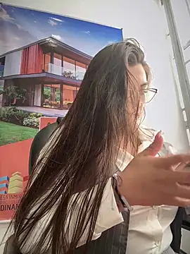 LIZ-06  online show from 17, 12, 2025