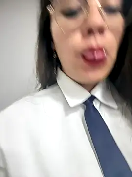 LIZ-06  online show from 13, 11, 2025