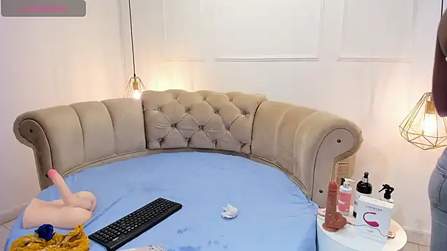 Snapshot of briannaduque chatting on 4, 3, 2025 briannaduque online show from 4, 3, 2025