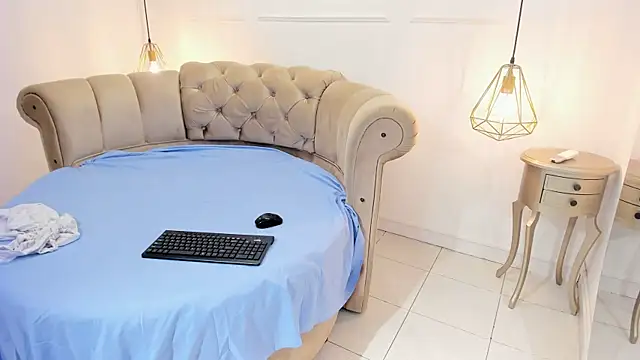 Snapshot of briannaduque chatting on 26, 2, 2025 briannaduque online show from 26, 2, 2025