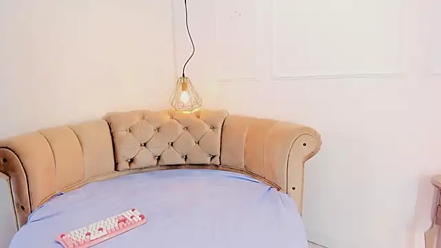 Snapshot of briannaduque chatting on 13, 3, 2025 briannaduque online show from 13, 3, 2025