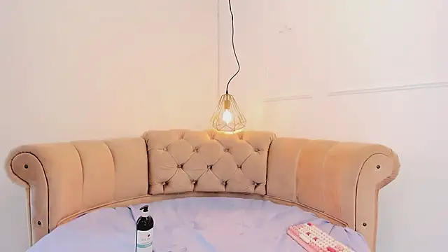 Snapshot of briannaduque chatting on 13, 3, 2025 briannaduque online show from 13, 3, 2025