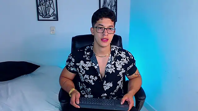 TravisJoplinn online show from 13, 12, 2024