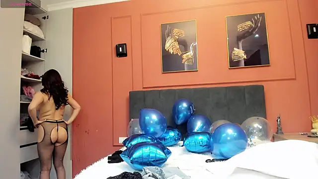 may mia online show from 11, 3, 2025