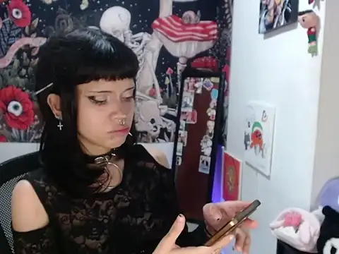 Snapshot of hachi_kitty chatting on 28, 4, 2026 hachi kitty online show from 28, 4, 2026