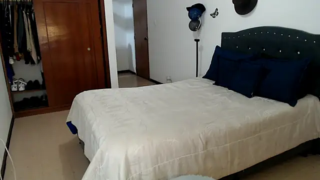 Atenea lens052 online show from 6, 10, 2025