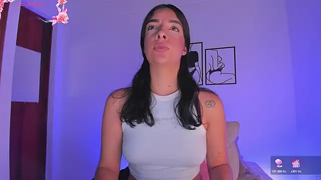 Snapshot of 777AylinZ chatting on 18, 11, 2025 777AylinZ online show from 18, 11, 2025