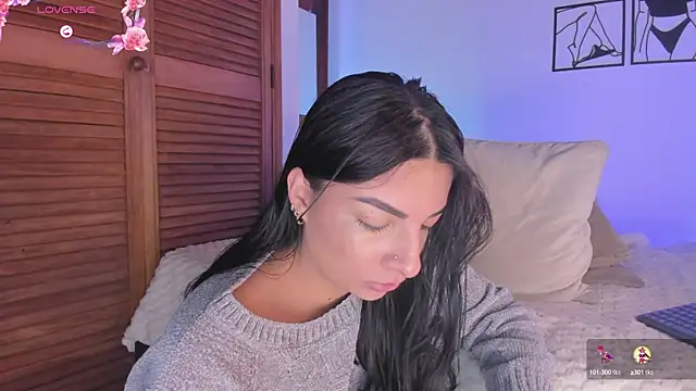 Snapshot of 777AylinZ chatting on 15, 10, 2025 777AylinZ online show from 15, 10, 2025