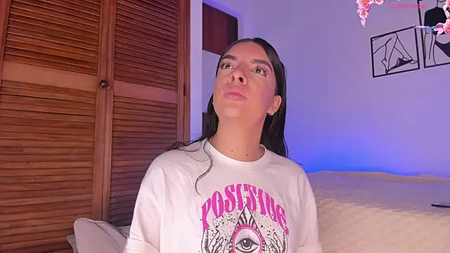 Snapshot of 777AylinZ chatting on 10, 10, 2025 777AylinZ online show from 10, 10, 2025