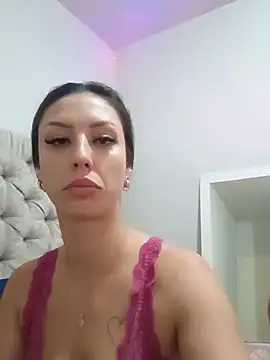 dudaferraz7 online show from 28, 6, 2026
