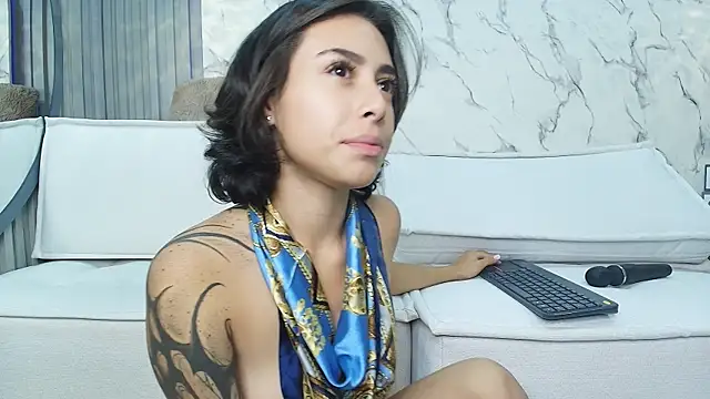 Franchesca De Luca online show from 23, 2, 2025