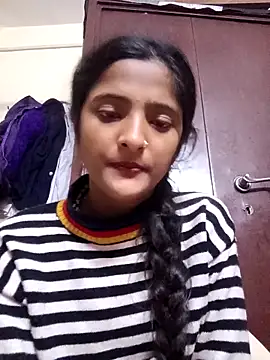 BabySlimmy10 online show from 17, 12, 2025