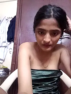 BabySlimmy10 online show from 28, 11, 2025