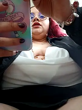 CURVY-HORNY online show from 22, 4, 2026