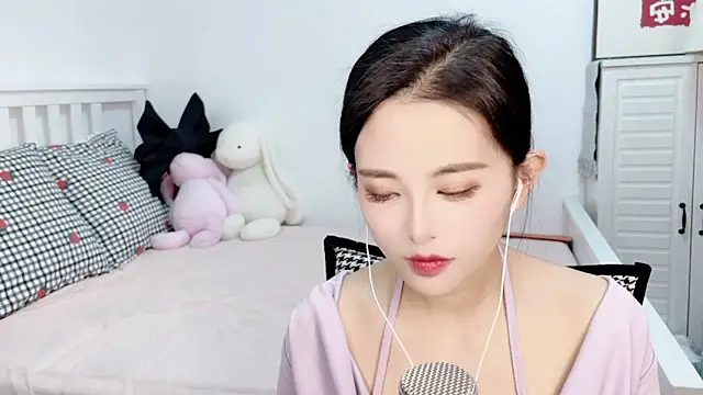 XINXINh online show from 25, 1, 2025