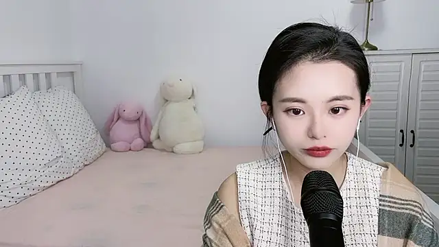 XINXINh online show from 17, 12, 2024