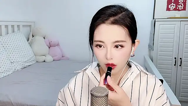 XINXINh online show from 10, 2, 2025