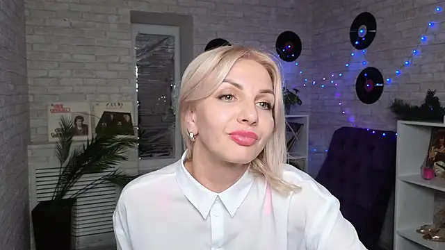 Barbara Blonde online show from 4, 2, 2025