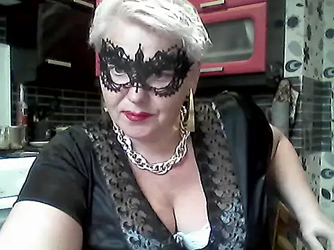 Lisa Suzie online show from 29, 5, 2026