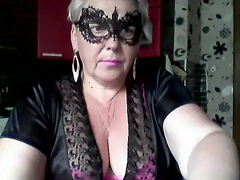 Snapshot of Lisa_Suzie chatting on 16, 6, 2026 Lisa Suzie online show from 16, 6, 2026