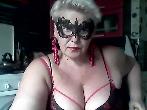 Lisa Suzie online show from 11, 5, 2026