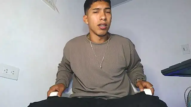 maximo vega newv online show from 11, 3, 2026