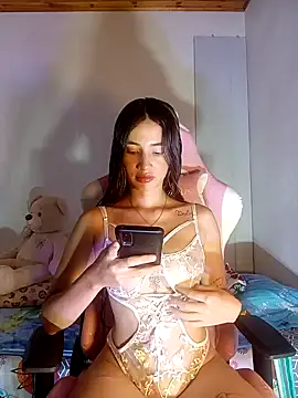 Nicol Lourdes online show from 30, 12, 2024