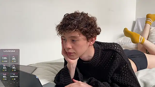 Snapshot of mapleg chatting on 3, 3, 2025 mapleg online show from 3, 3, 2025