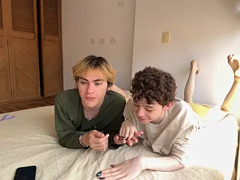 Snapshot of mapleg chatting on 21, 9, 2025 mapleg online show from 21, 9, 2025