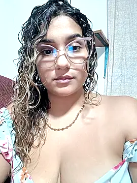 Snapshot of BrendaGirs chatting on 22, 10, 2025 BrendaGirs online show from 22, 10, 2025