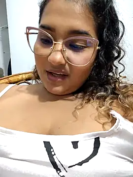 Snapshot of BrendaGirs chatting on 26, 4, 2026 BrendaGirs online show from 26, 4, 2026