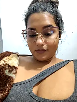 Snapshot of BrendaGirs chatting on 4, 5, 2026 BrendaGirs online show from 4, 5, 2026