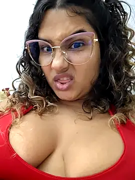 Snapshot of BrendaGirs chatting on 11, 5, 2026 BrendaGirs online show from 11, 5, 2026