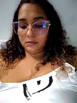 Snapshot of BrendaGirs chatting on 8, 5, 2026 BrendaGirs online show from 8, 5, 2026